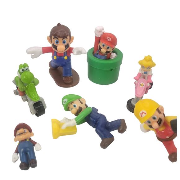 Nintendo Mario Bros - Luigi, Peach, Yoshi, Small Toys or Cake Toppers - Picture 2 of 15